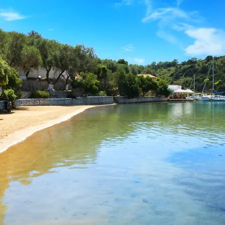 Lioniskari Seaviews - Paxoi's Private Pool Oasis 别墅