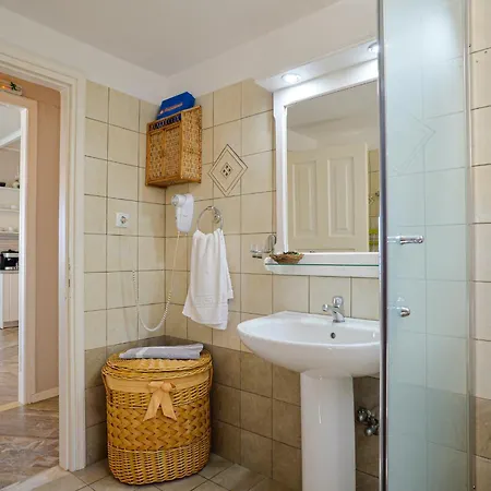 Lioniskari Seaviews - Paxoi's Private Pool Oasis 别墅 Porto Ozias