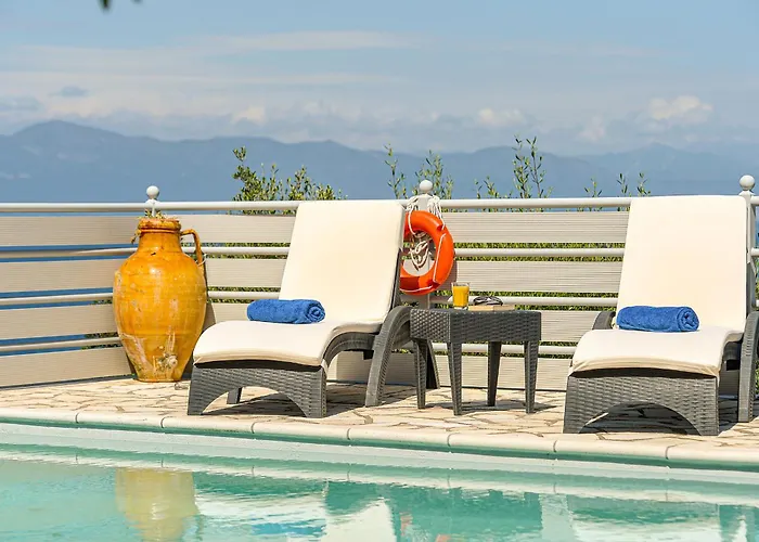Vilă Lioniskari Seaviews - Paxoi's Private Pool Oasis Porto Ozias