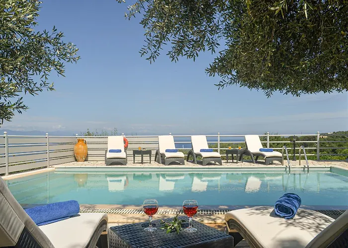 Lioniskari Seaviews - Paxoi's Private Pool Oasis Vilă *