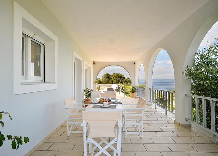 Lioniskari Seaviews - Paxoi's Private Pool Oasis Vilă Porto Ozias