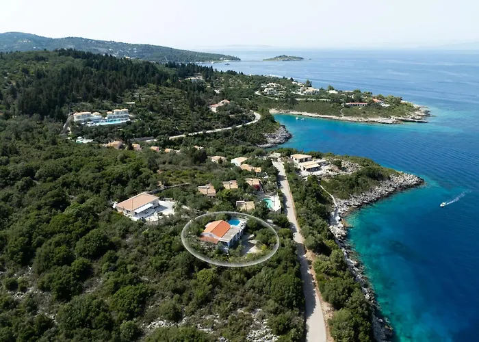 Vilă Lioniskari Seaviews - Paxoi's Private Pool Oasis *